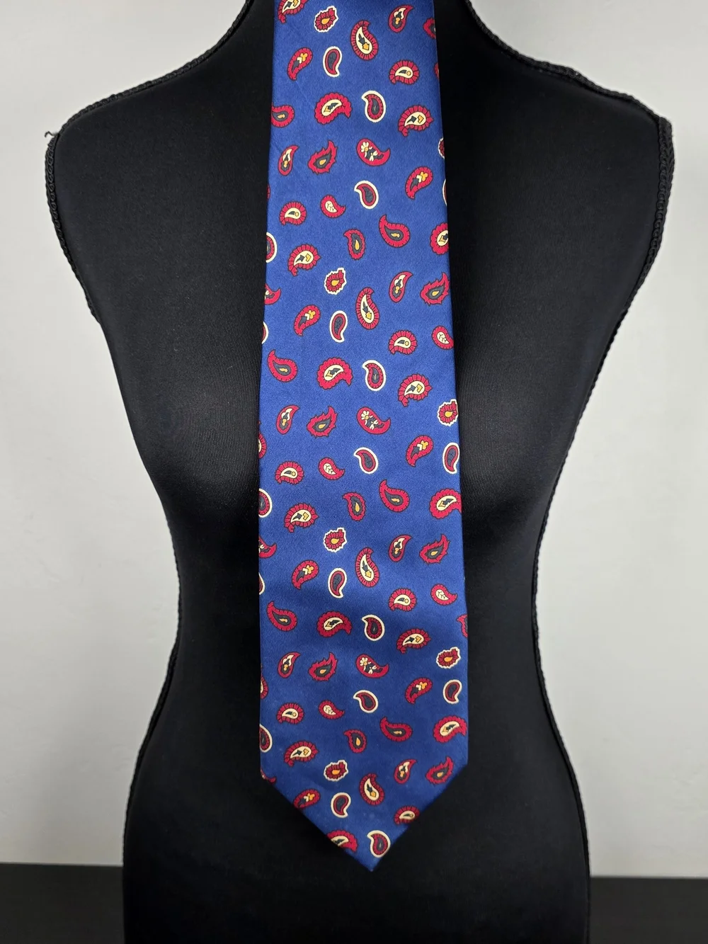 Vintage Façonnable 100% Silk Italian Paisley Tie